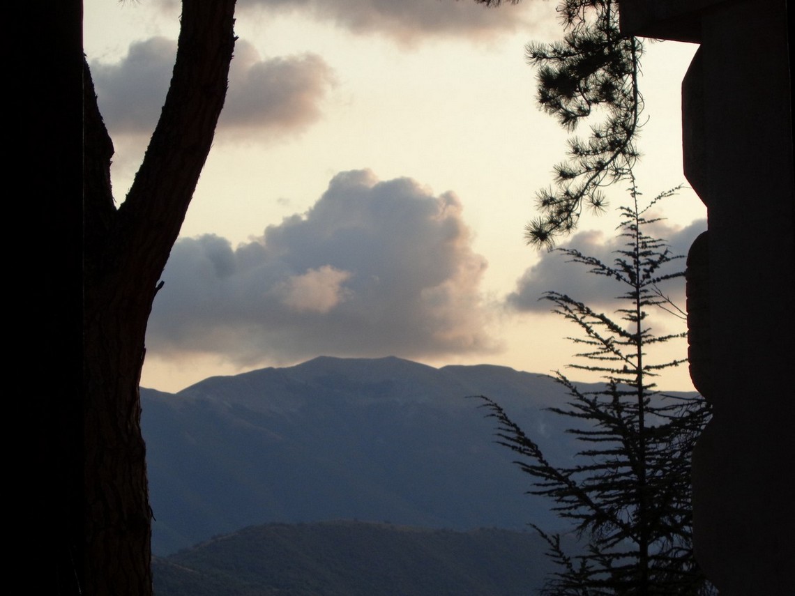 Il Monte Calvo ci ossserva