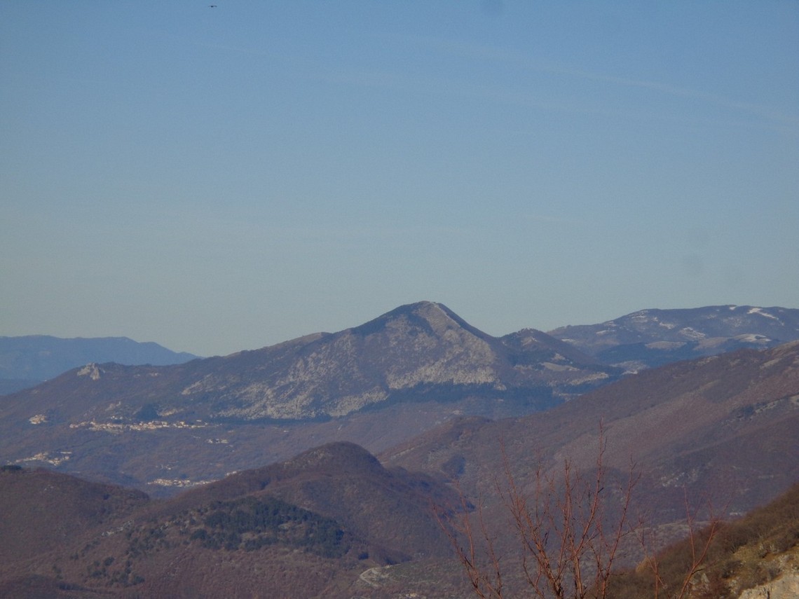 Le montagne sopra Valle del Salto