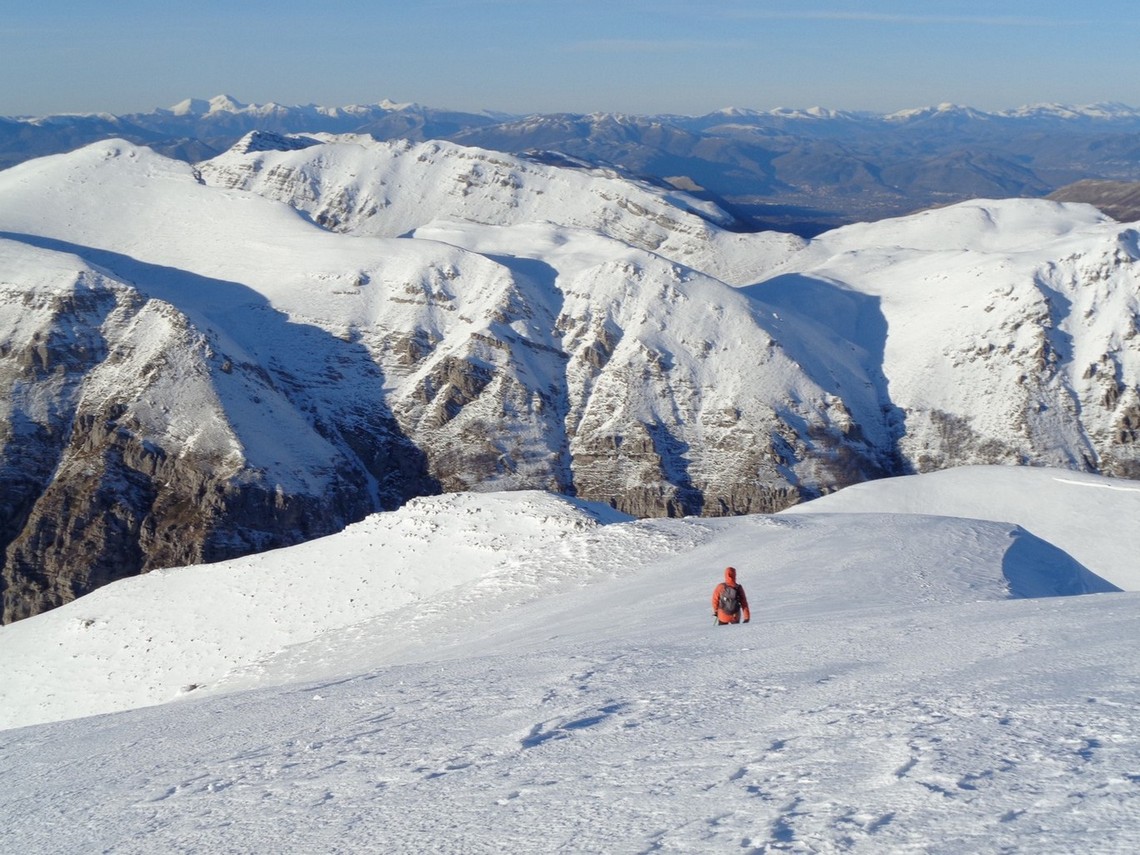 Si scende verso la cresta Nord del Sevice