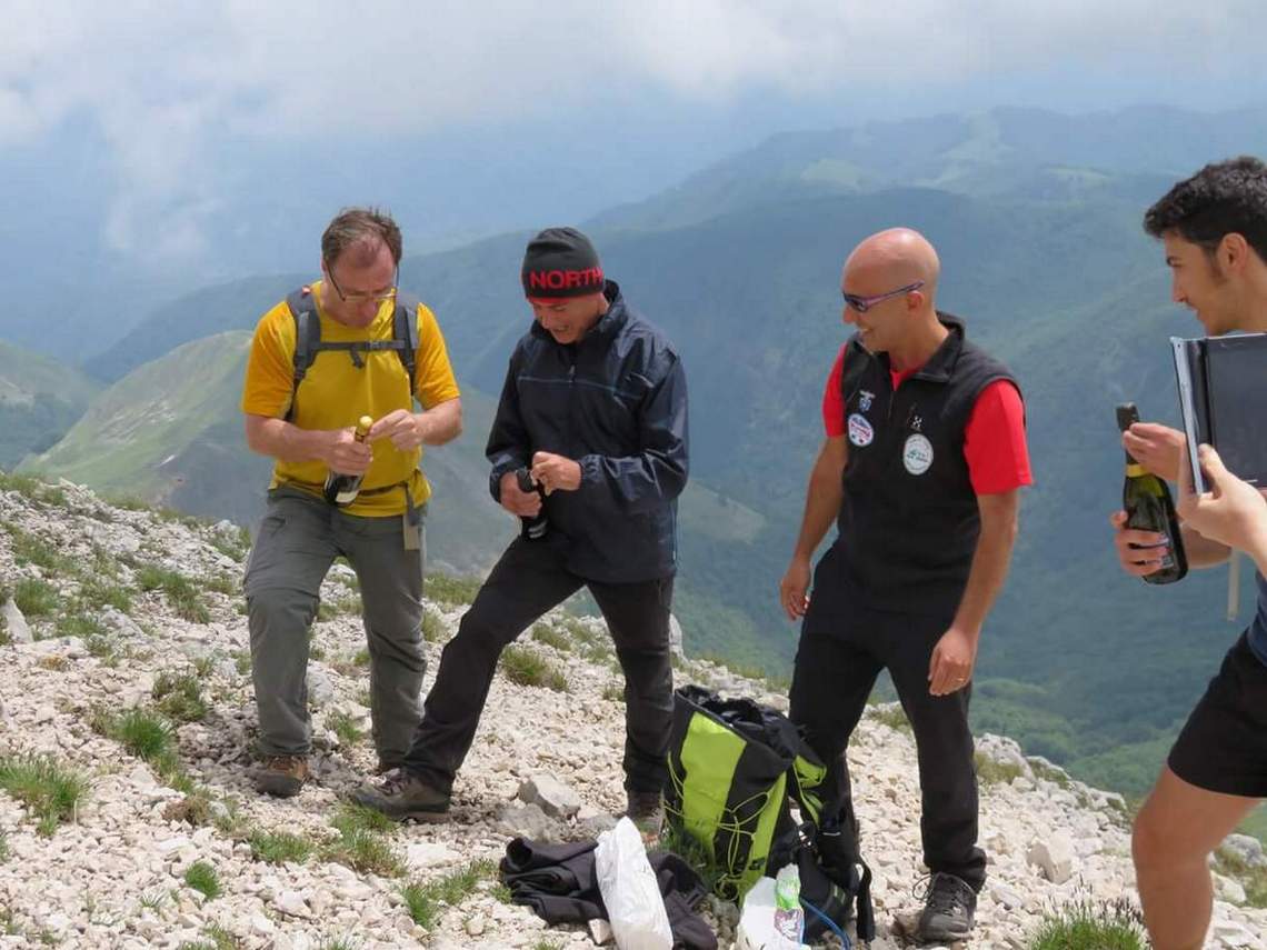 Anche Claudio Carusi brinda