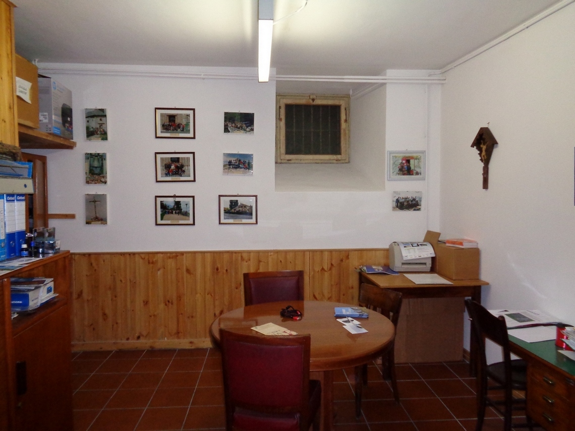 Locali