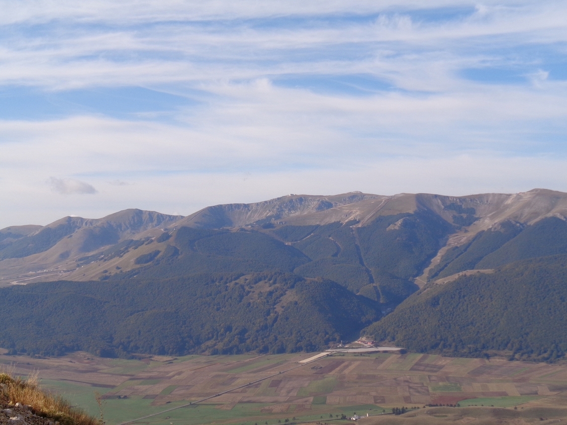 Dalla Cresta del Rotella gli impianti da Sci di Monte Pratello