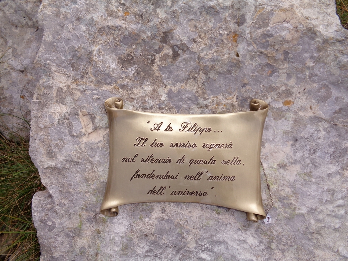 La bellissima targa
