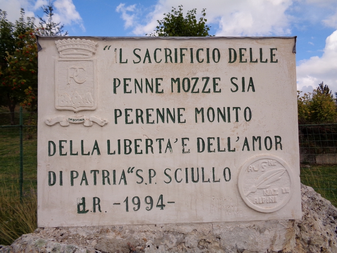 Da solo nel bellissimo Sacrario Militare vicino a gli impianti di Pescocostanzo