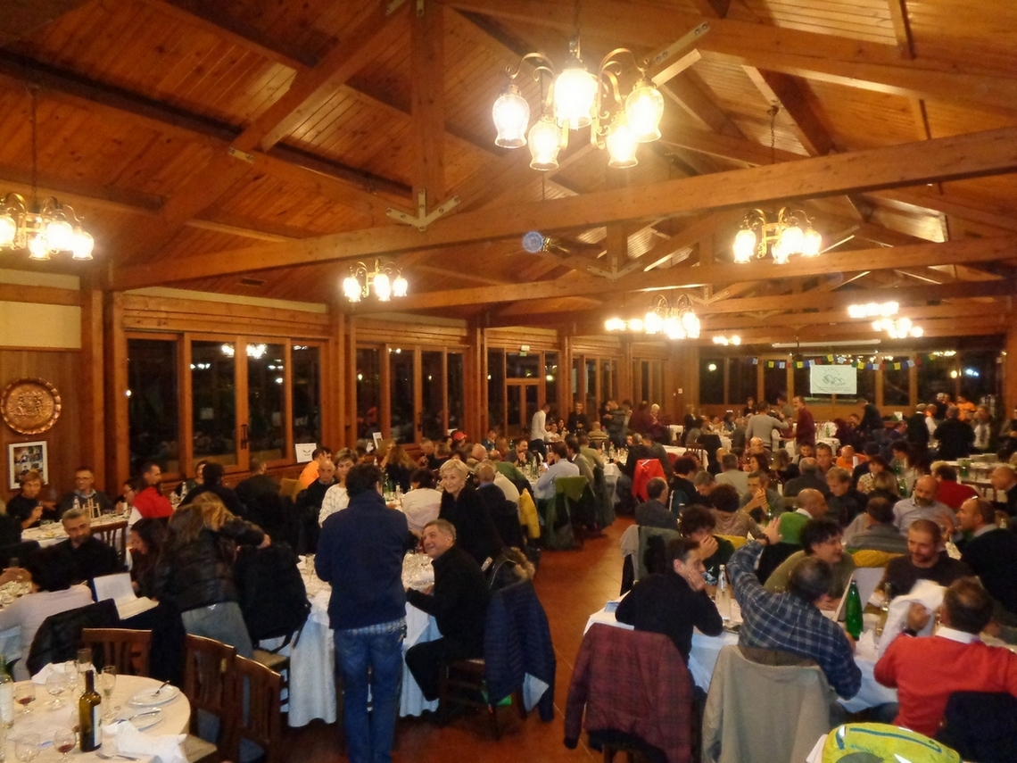 200 PERSONE ALLA CENA  !!!