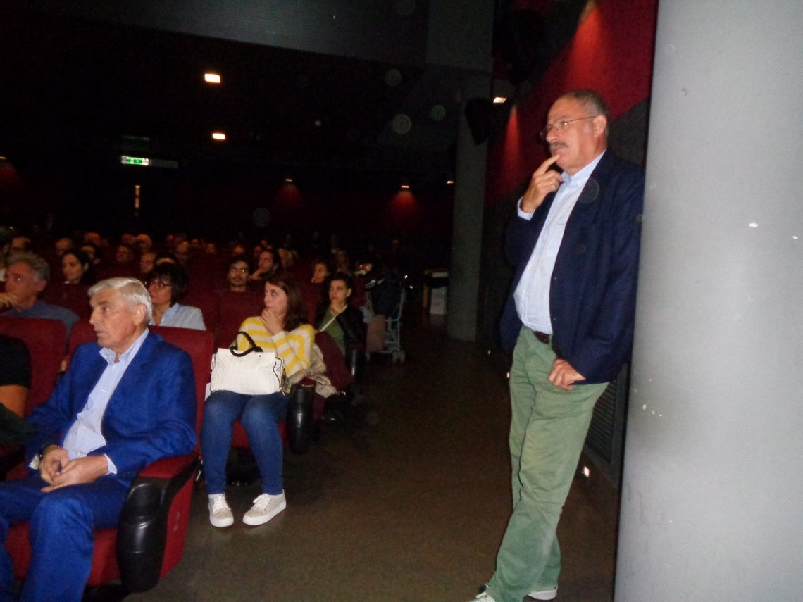 Stefano Ardito in una delle sue classiche posizioni