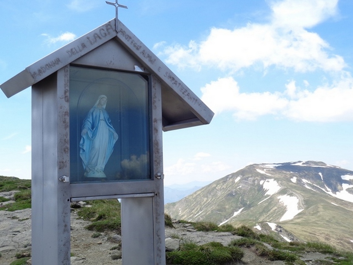 MONTI DELLA LAGA - La Madonnina di Pizzo di Moscio (Alt. 2411m)