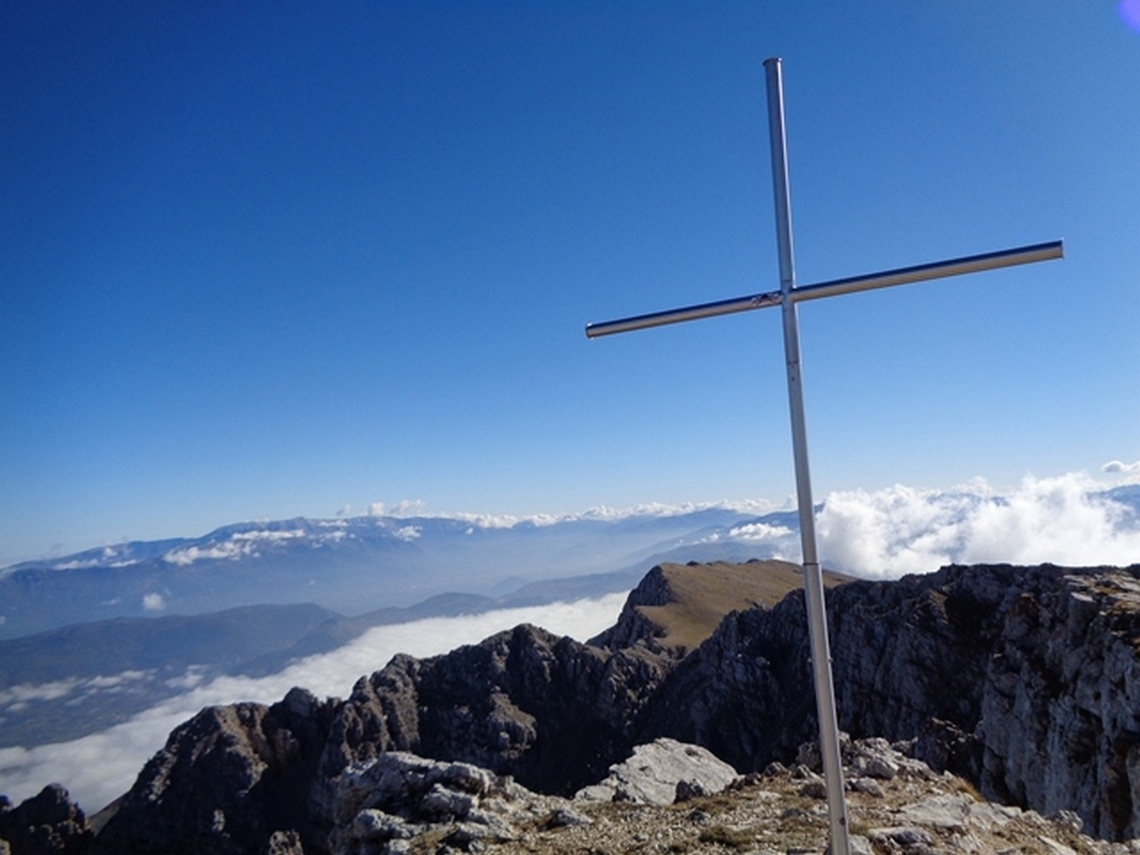 SIRENTE - SOLITARIA sulla Croce del Sirente (Alt.2349m)