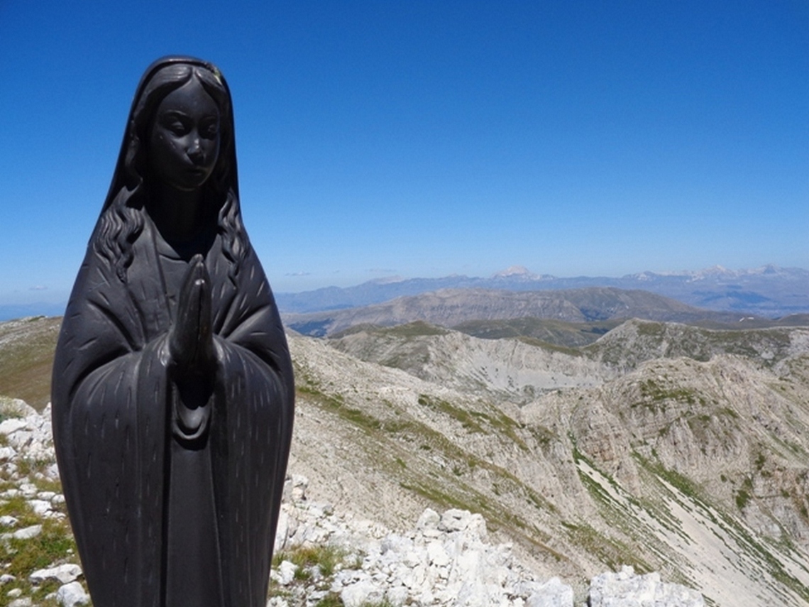 VELINO - SOLITARIA sul Monte Cafornia (Alt.2424m)
