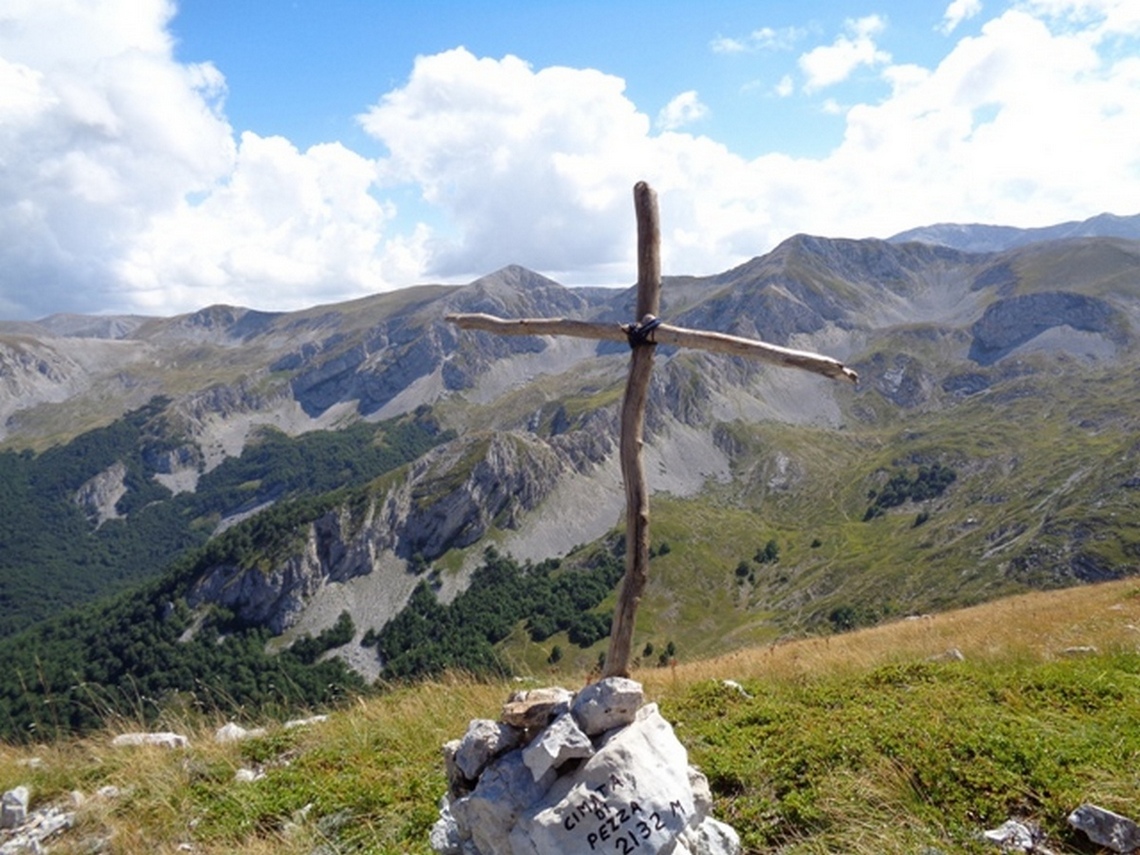 VELINO - Cimata di Pezza (Alt.2132m)