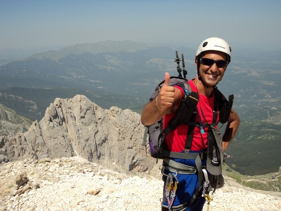 GRAN SASSO OVEST - SOLITARIA sul Corno Grande Orientale (Alt.2903m)