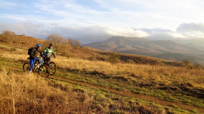 Trek e MTB nel Parco dei Castelli Romani per l'anello della Molara