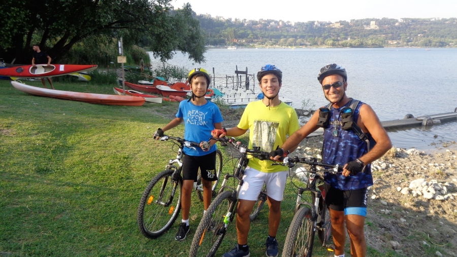 L'Anello del Lago di Castelgandolfo in MTB