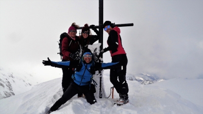Con 3 Wonder Woman per il bianchissimo Monte Cafornia del Velino