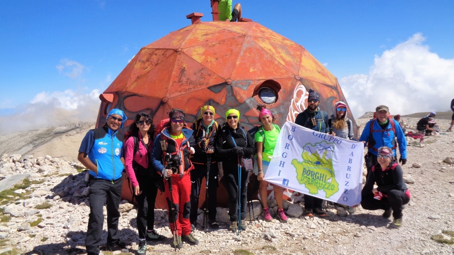 Con la nuova Sottosezione C.A.I. ALTA VALLE dell'ATERNO e Anna  Anka Anka per la dura cima del Monte Amaro sulla Majella